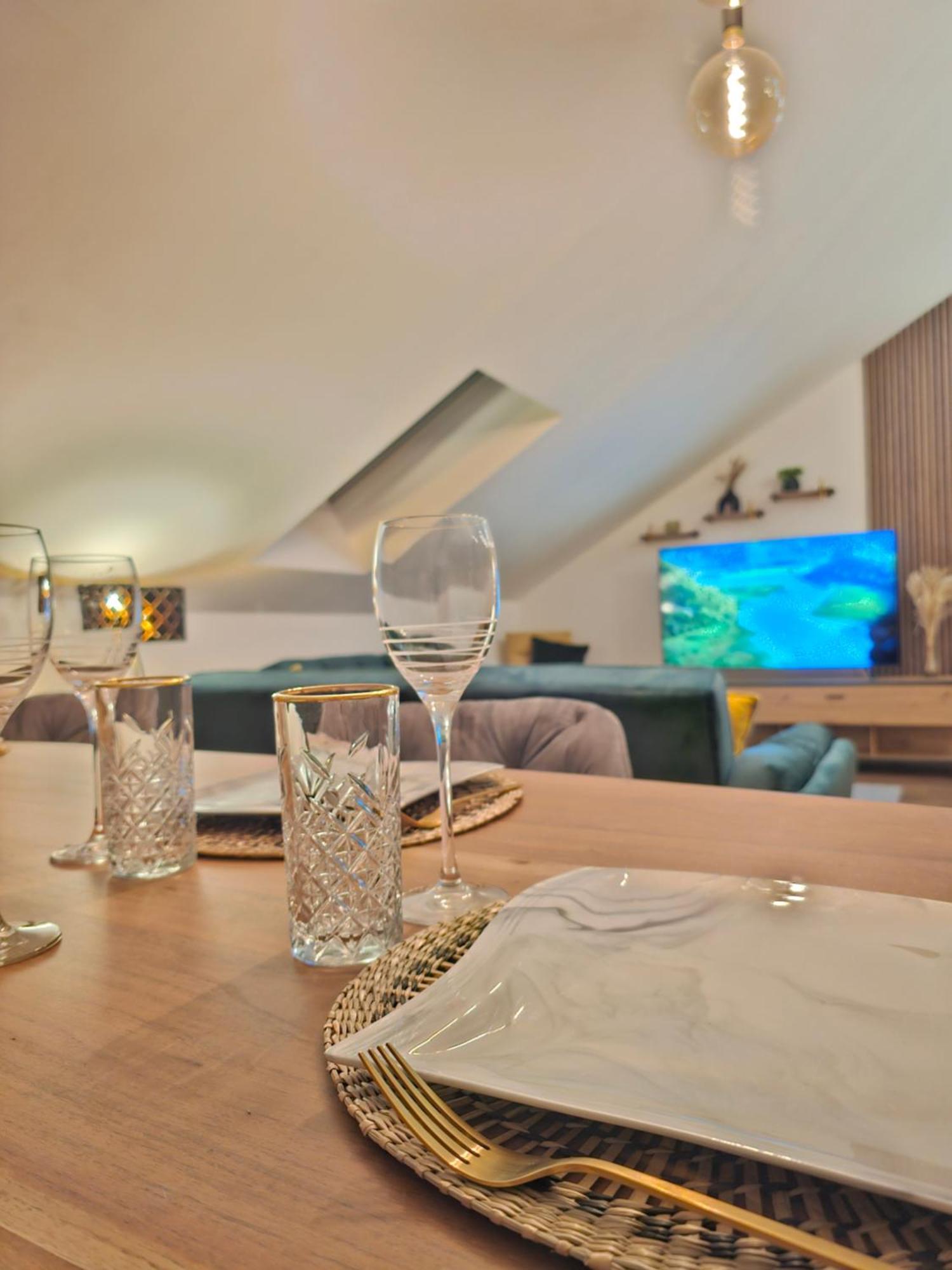 Design-Penthouse I 90Qm I Europapark 20 Min I Boxspring I Nespresso I Parking Apartment Lahr  Exterior photo