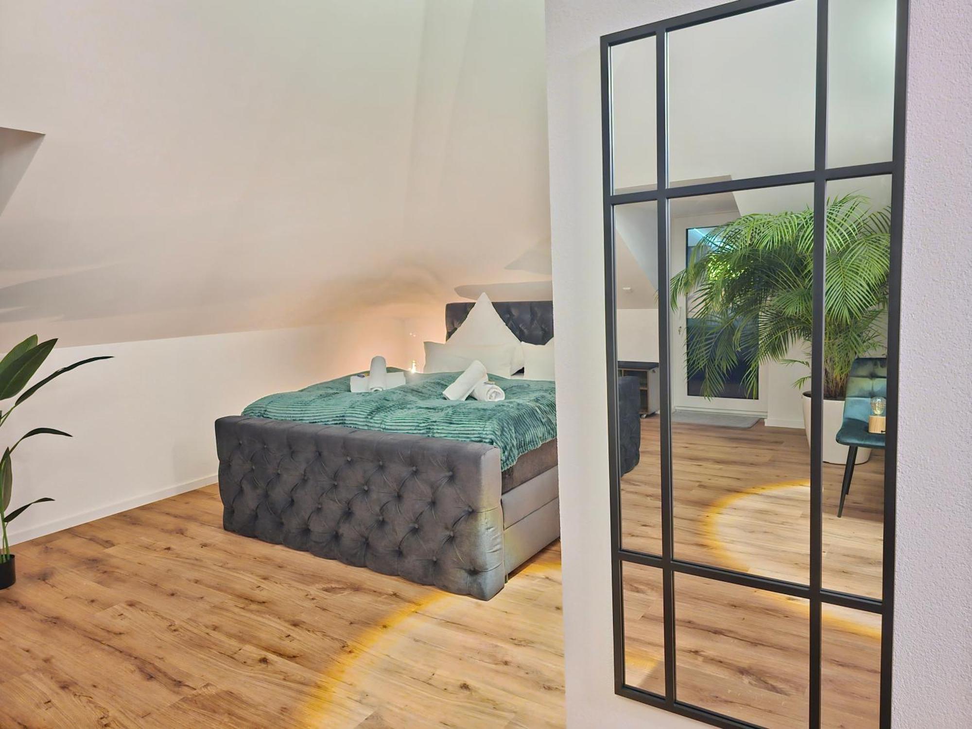 Design-Penthouse I 90Qm I Europapark 20 Min I Boxspring I Nespresso I Parking Apartment Lahr  Exterior photo